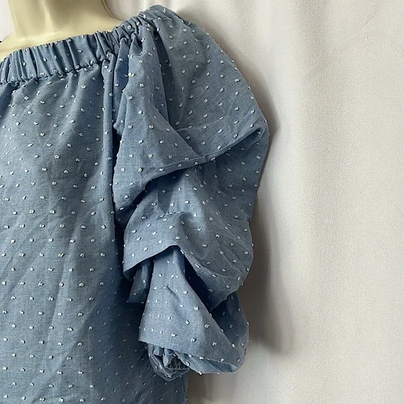 Romeo & Juliet Couture Light Blue Dotted Ruched 3/4 Sleeves Shirt Top **Size S** - Picture 3 of 4
